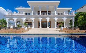 Villa Branca Diani Boutique Luxury & Personalized Service
